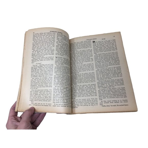 Vintage Magazine Startling Stories Featuring Vulcan's Dolls They control Human D - Picture 8 of 12